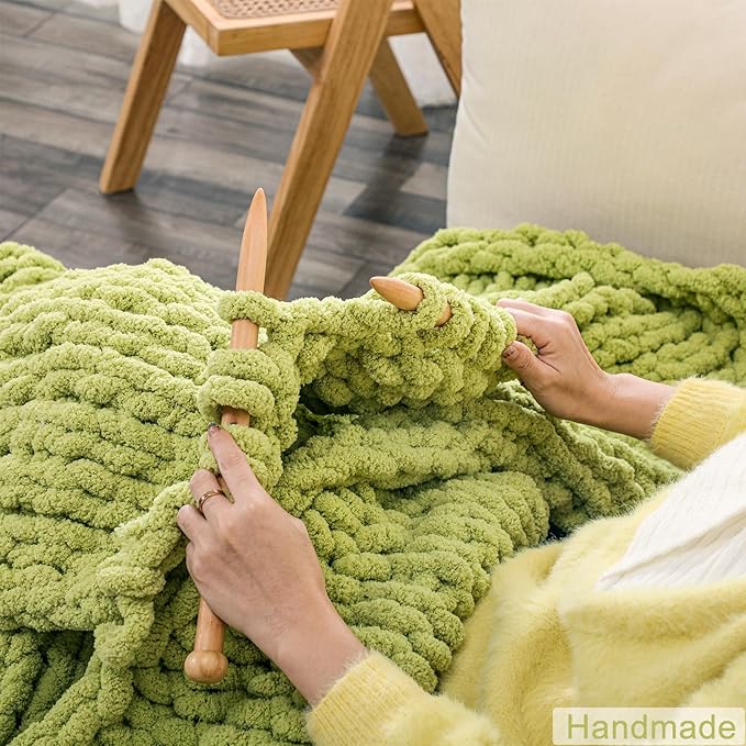 WESHIONGOO Chunky Knit Blanket Throw 50"×60" Knitted Throw Blankets for Couch Bed Fluffy Soft Blanket with Jumbo Chenille Yarn Thick 100% Handmade (Lime Green)