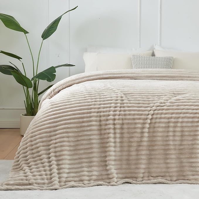 NEWCOSPLAY Super Soft Throw Blanket Linen Premium Silky Flannel Fleece 3D Ribbed Jacquard Lightweight Bed Blanket All Season Use (Linen Ribbed, Throw(50"x60"))