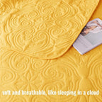 Exclusivo Mezcla Twin Quilt Bedding Set with 1 Pillow Sham, Lightweight Yellow Twin Size Quilt Bedspread with Vintage Damask Pattern, Soft Bedspreads Coverlets for All Seasons