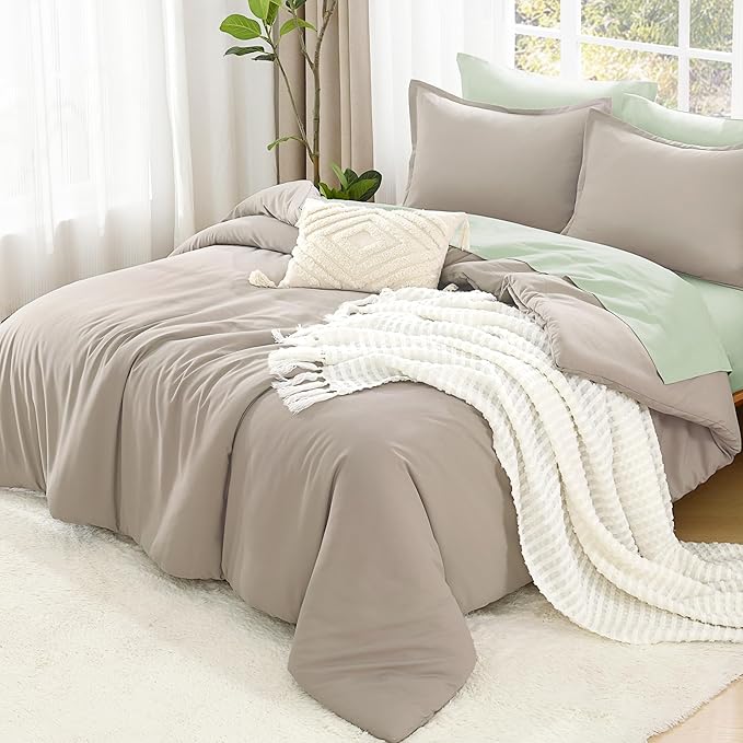 Litanika Comforters Twin XL Size Oatmeal, 2 Pieces Lightweight Solid Bedding Set & Collections, All Season Fluffy Bed Set (68x92 Inches Comforter & 1 Pillowcase)