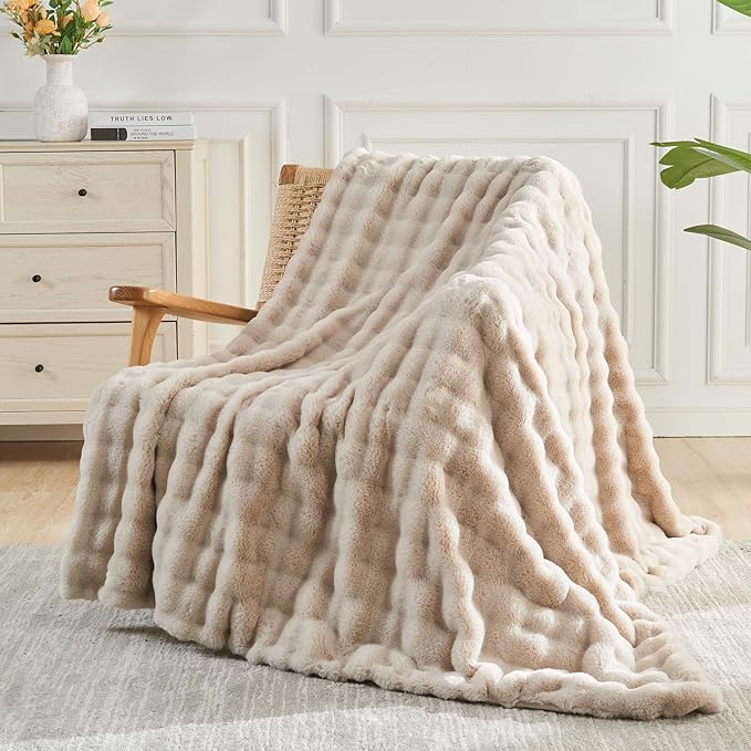 NEWCOSPLAY Faux Fur King Blanket Linen Bubble Blanket Thick Warm Soft for Couch Sofa Bed 550GSM (Linen, King(90"x110"))