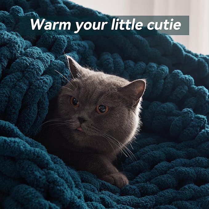 Chunky Knit Throw Blanket, 40''*50'' Knitted Throw Chenille Yarn for Bed Couch, Handmade Peacock Blue Crochet Big Thick Blanket, Machine Washable Cute Comfy Blanket for Home Decor