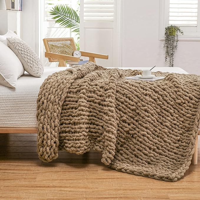 WESHIONGOO Chunky Knit Blanket Throw 50"×60" Knitted Throw Blankets for Couch Bed Fluffy Soft Blanket with Jumbo Chenille Yarn Thick 100% Handmade (Brown)