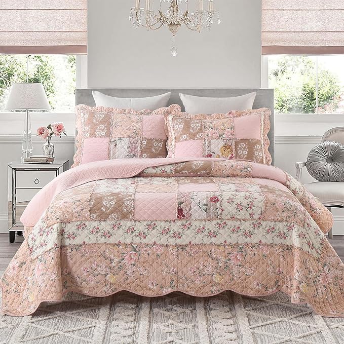 Yvooxny Quilts King Size Patchwork Pink Floral Quilt Set Vintage Shabby Chic Botanical Floral Quilted Bedspread 3-Piece Quilt Set with Ruffle for All Seasons, King Size, 106 * 98 Inches