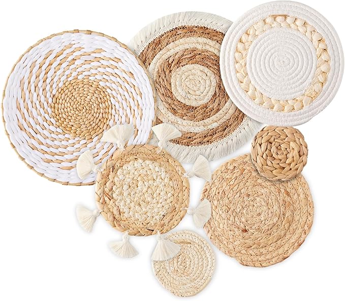 7 Pack Boho Wall Basket Decor - Seagrass Rattan Wicker Wall Decor Round Handmade Hanging Rustic Flat Elegant Wall Art for Farmhouse Living Rooms Bedrooms Display Table Settings Kitchen Home