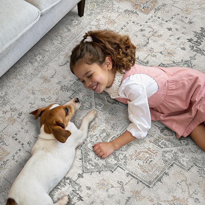 GENIMO 5FT Round Area Rugs for Living Room, Circle Rugs Machine Washable Low Pile, Chenille Non Slip Vintage Rug for Bedroom, Dining Room, Home Office, Light Taupe Brown