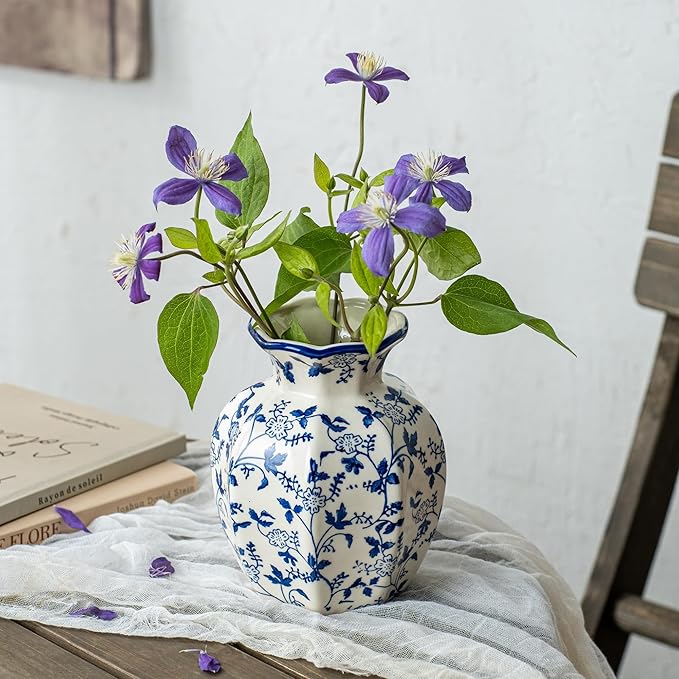 Small Blue and White Ceramic Vase, 6 Inch Vintage Chinoiserie Flower Vase Decorative Antique Vases for Home Decor, Rustic Porcelain Vase Farmhouse Shelf Table Centerpieces Decor