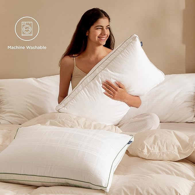 Bedsure Luxury Goose Feathers Down Pillow - 300 Thread Count Cotton Cover Gusseted Hotel Collection Bed Queen Pillow, Ultra-Soft High Elasticity Sorona Fiber Layer Pillows (1, Green, King)