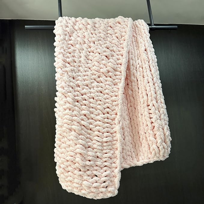 Chunky Knit Blanket Throw 40"x60", Chenille Throw Blankets, Handmade Warm & Cozy Blanket Couch Bed Home Decor, Soft Breathable Fleece Banket, Christmas for Couch Bed Sofa Best Gift (Pink)