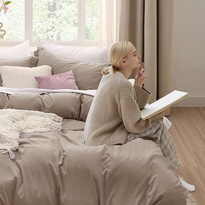 Bedsure Khaki Duvet Cover Twin/Twin XL Size - 2 Pieces Prewashed Cotton-Like Extra Soft Bedding Set, Includes 1 Twin Duvet Cover 68x90 Inches with Zipper Closure & 1 Pillow Sham, No Comforter