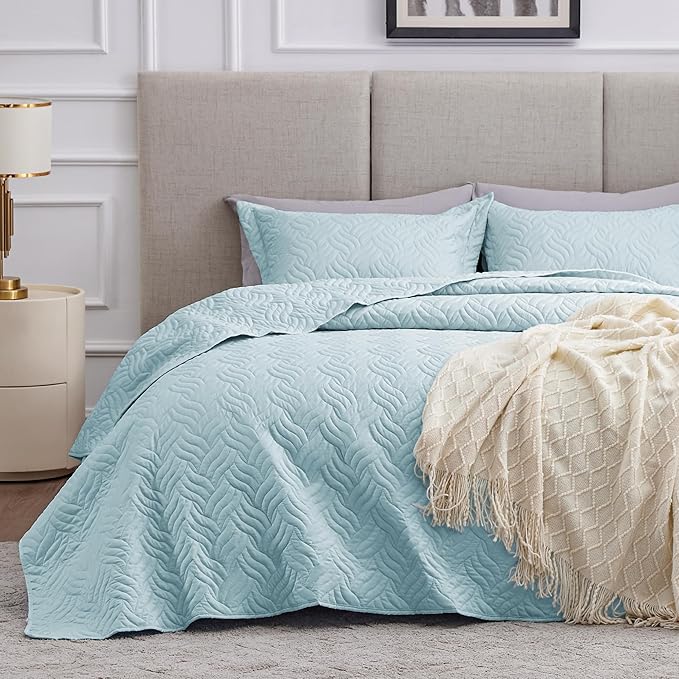 Love's cabin Quilts for Queen Bed Light Blue Bedspreads - Soft Bed Summer Lightweight Bedspread Comforter - Modern Style Wave Pattern Coverlet for All Season - 3 Pieces (1 Quilt, 2 Pillow Shams)