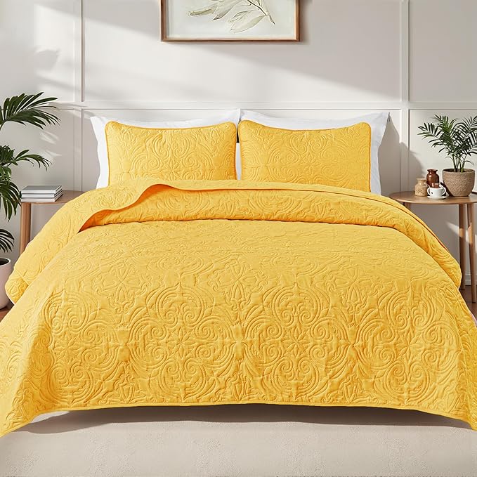 Exclusivo Mezcla Twin Quilt Bedding Set with 1 Pillow Sham, Lightweight Yellow Twin Size Quilt Bedspread with Vintage Damask Pattern, Soft Bedspreads Coverlets for All Seasons