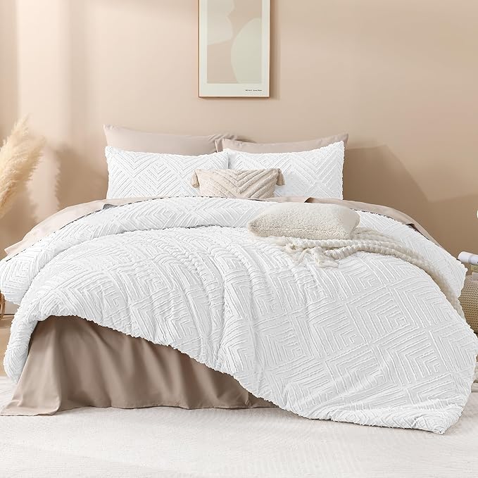 Andency White California King Comforter Set, 3 Pieces Boho Cal King Bed Comforter, Oversized Soft Lightweight Down Alternative Bedding Set with Tufted Design(104x96In, 2 Pillowcases)