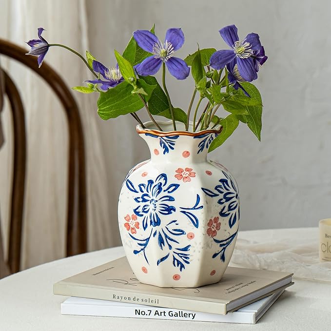 Small Blue and White Ceramic Vase, 6 Inch Vintage Chinoiserie Flower Vase Decorative Antique Vases for Home Decor, Rustic Porcelain Vase Farmhouse Shelf Table Centerpieces Decor