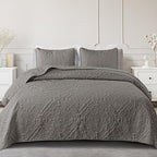 Exclusivo Mezcla Quilts Queen Size Bedding Set with 2 Pillow Shams, Lightweight Grey Full Queen Quilt Bedspread with Vintage Damask Pattern, Soft Bedspreads Coverlets for All Seasons