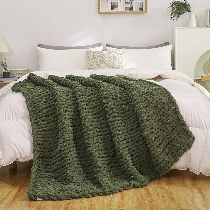 WESHIONGOO Chunky Knit Blanket Throw 50"×60" Knitted Throw Blankets for Couch Bed Fluffy Soft Blanket with Jumbo Chenille Yarn Thick 100% Handmade (Olive Green)
