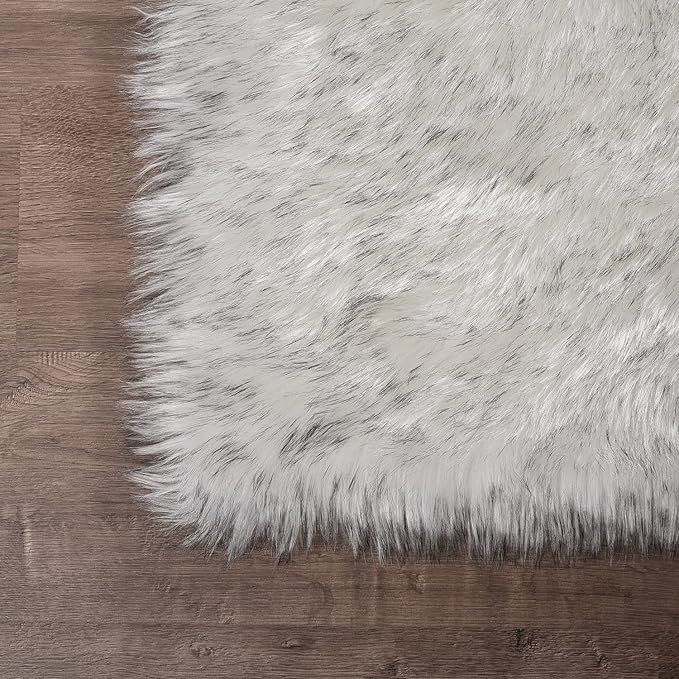 Latepis White with Grey Tips Small Bedroom Washable Soft Shaggy 2x3 Rug Fuzzy Rug Faux Sheepskin Fur Rug for Cushion Cat Mat Home Decor Rectangle