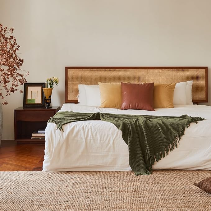 lifein Throw Blanket for Couch, Soft Green Boho Decor Bed Throw,Cozy Knitted Chenille Farmhouse Lightweight Throw for Spring(Olive Green,50 * 60")