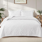 Exclusivo Mezcla Twin Quilt Bedding Set with 1 Pillow Sham, Lightweight White Twin Size Quilt Bedspread with Vintage Damask Pattern, Soft Bedspreads Coverlets for All Seasons