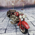 Vintage Motorcycle Model Decoration Iron Motorcycle Miniature Sculpture for Table Book Shelf Decor Gift（Red）