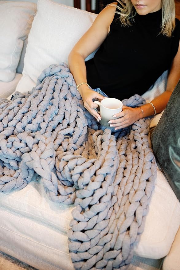 Nuzzie Chunky Knit Weighted Blanket - Breathable, Cooling, Hand Made Knit Throw Blanket for Sleep - Machine Washable, Stylish Decor Design (Misty Grey, Queen | 22lbs | 60"x80")