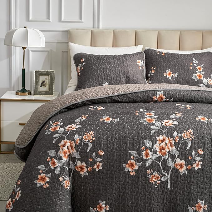 Flysheep 3 Pieces Quilt Set King Size, Dark Gray Floral Reversible Bedspread Coverlet Set, Soft Microfiber Lightweight Bed Cover for All Season (102" x 90", 1 Quilt+ 2 Pillow Shams)