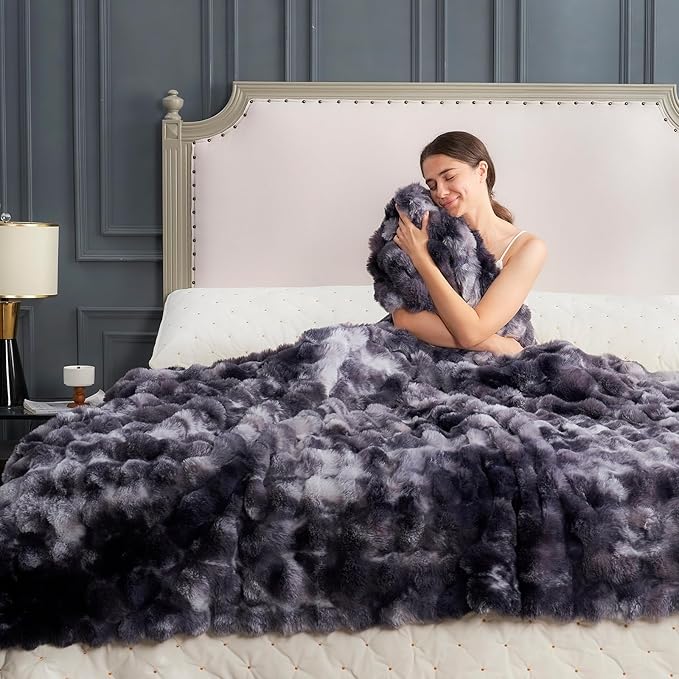 Cozy Bliss Faux Fur Throw Blanket for Couch, Fuzzy Soft Plush Thick Bubble Blanket for Sofa Bedroom Living Room, 108 * 90 Inches Tie Dye Black