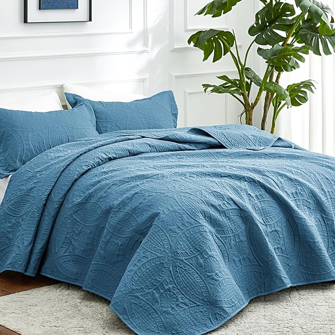 Love's cabin Quilts for Full Bed Misty Blue Bedspreads Bedding Set - Lightweight Bedspread Comforter - Coin Pattern Bedding Coverlet for All Season - 3 Pieces (1 Quilt, 2 Pillow Shams)