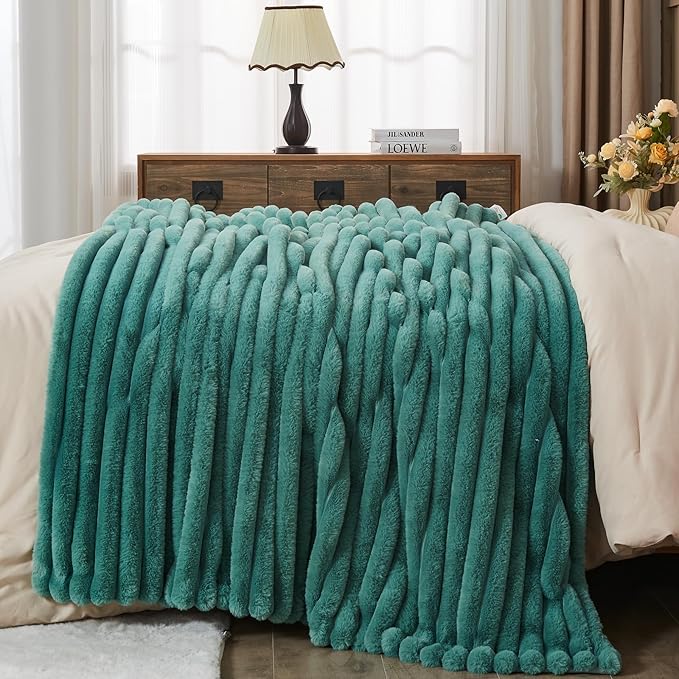 NEWCOSPLAY Faux Fur Twin Blanket Light Teal 3D Ribbed Plush Thick Warm Blanket for Couch Sofa Bed 850GSM (Light Teal Ribbed, Twin(60"x80"))