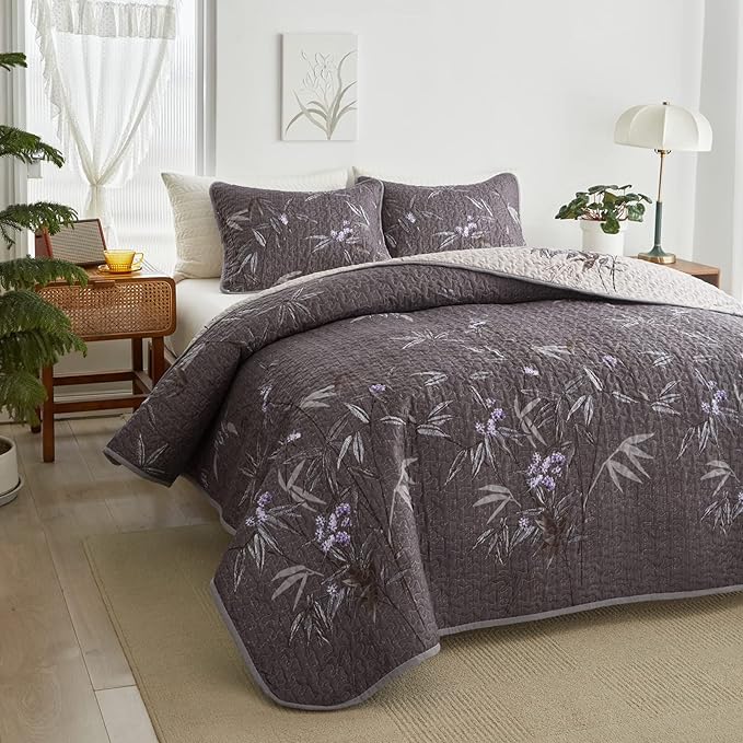 Quilt Set 3 Pieces Full/Queen Size, Black Leaves Botanical Design Reversible Bedspread Coverlet Set, Soft Microfiber Lightweight Bed Cover for All Season (90" x 90", 1 Quilt+ 2 Pillow Shams)