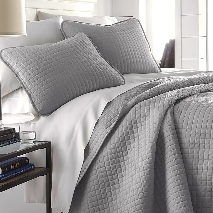 Southshore Fine Living, Inc. Twin XL Comforter Quilt Bedding Set, Dorm Room Bedding Essentials, Stain Resistant, Machine Washable Bedspread, XL/Twin Grey Quilt Bed Spread with Pillow Sham, Steel Grey