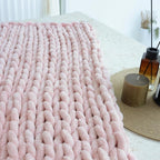 Maetoow Chenille Chunky Knit Blanket Throw （40×50 Inch）, Handmade Warm & Cozy Blanket Couch, Bed, Home Decor, Soft Breathable Fleece Banket, Christmas Thick and Giant Yarn Throws, Light Pink