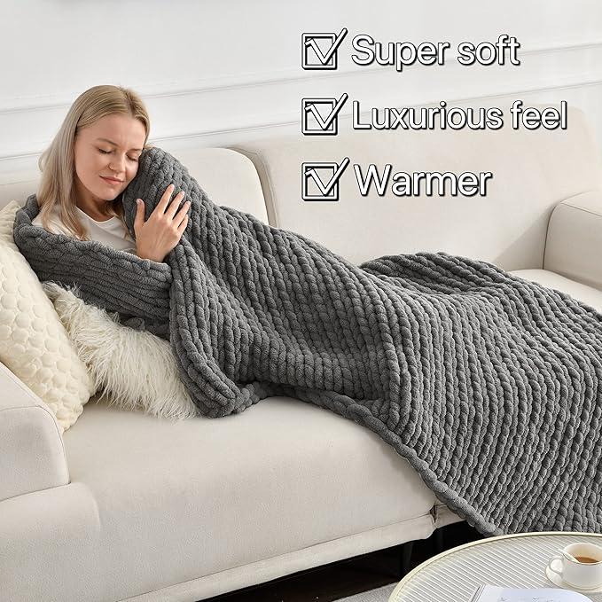 Maetoow Tighter Version Chenille Chunky Knit Blanket Throw （40×50 Inch）, Handmade Warm & Cozy Blanket Couch, Bed, Home Decor, Soft Fleece Banket, Boho Thick Blankets and Giant Yarn Throws，Dark Grey