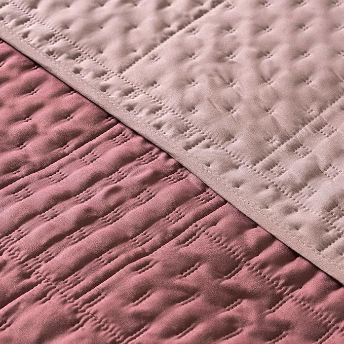 Vianney King Size Comforter - Novo Blush Reversible Lightweight Quilt Blanket - Soft Cozy Throw for Couch or Bed - 110x93 Inches - Year-Round Comfort with Stylish Blush and Pale Pink Sides