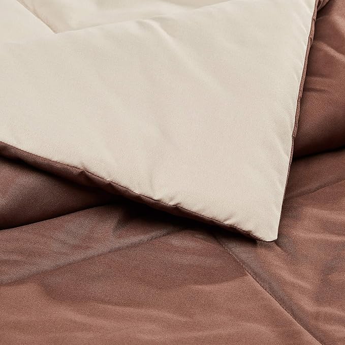 Amazon Basics Comforter Blanket Full/Queen, Reversible Lightweight Microfiber All Season Blanket, Chocolate/Khaki