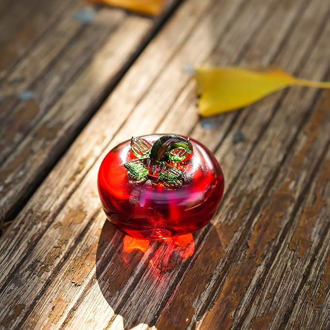 Hand Blown Glass Red Tomato Figurine Crystal Fruit Collectible Figurines Art Glass Miniature Ornament Tabletop Desk Paperweight for Women