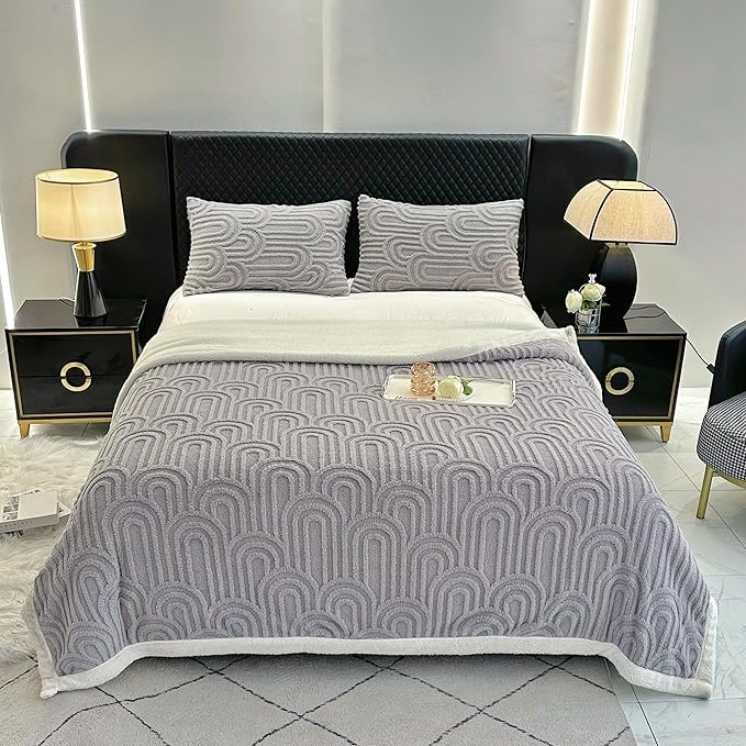 UKELER Sherpa Bed Blanket 80 × 90 inch, Ultra Soft Queen Size Throw Blanket for All Season, Cozy Plush Arch Fleece Blankets for Bedroom Living Room Dorm Hostel Sofa Camping, Grey