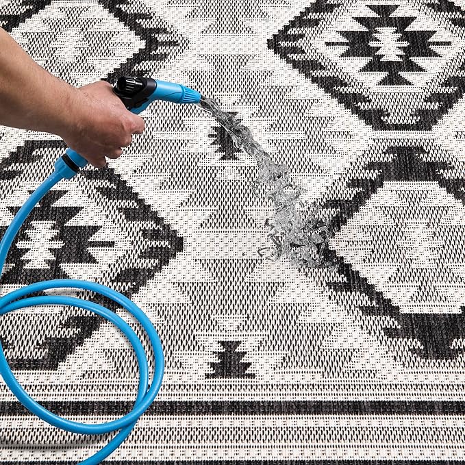 Keen Home Design Outdoor Runner Rug - 6x9 Washable Indoor/Outdoor Rug for Patio, Balcony, Kitchen, Garden, Beach, Deck and Porch. Size: 6'7" x 9'2"