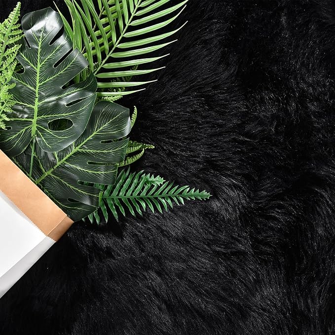 Goolela Black Faux Sheepskin Fur Rug 4x6 Fuzzy Furry Area Rug Black Fluffy Soft Shaggy Carpet for Bedroom Living Room Bedside Washable Sheepskin