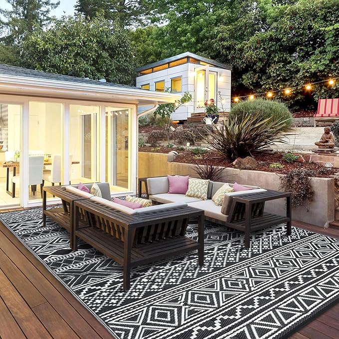 GAOMON Outdoor Plastic Straw Rug, 10'x14' Reversible Sage Green Patio Mat, Flower Modern Design for RV, Backyard, Deck, Camping, Picnic, Black/White(Bohemia)