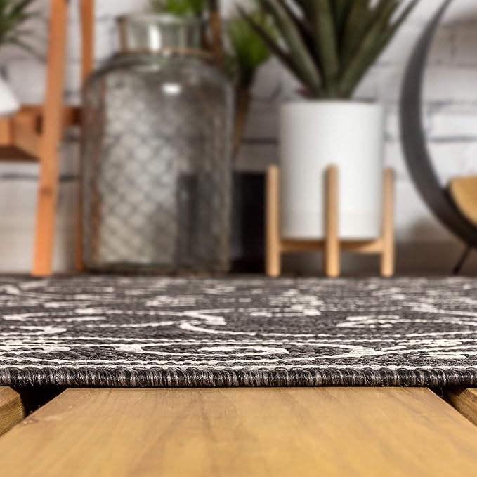 JONATHAN Y Vintage Filigree Indoor Outdoor Round Area Rug 6 Ft Black/Gray, Charleston Textured Weave for Backyard, Patio, Porch, Easy-Cleaning, High Traffic, Pet-Friendly, Non-Shedding (SMB106G-6R)