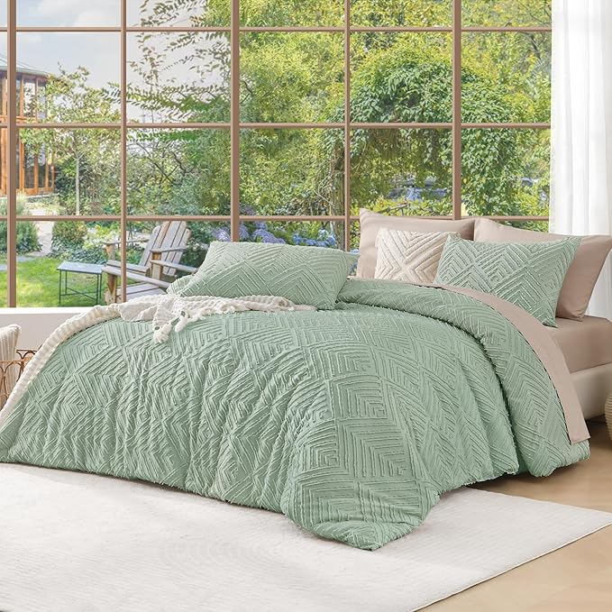 Andency Sage Green Boho Queen Comforter Set, Lightweight and Fluffy Bedding Set for Queen Bed, 3 Pieces Tufted Farmhouse Design for All Seasons (90x90Inches, 1 Comforter and 2 Pillow Shams)