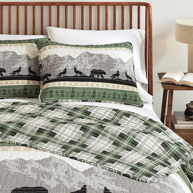 Great Bay Home 2-Piece Reversible Rustic Lodge Bedspread Quilt with 1 Sham. All-Season Quilt Set. (Twin/Twin XL, Salt Creek)