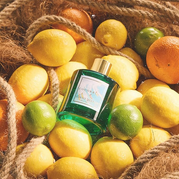 COCORRÍNA Reed Diffuser - Hawaii Melody 6.7 Fl.oz Reed Diffuser Set with 8 Sticks & Preserved Baby's Breath, Reed Diffuser for Home Bathroom Shelf Decor