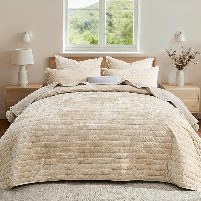 Qucover Velvet Quilt King Size Bedding Set, 106"x98" Oversized King Velvet Quilt and Sham Set, Luxury Cream Beige Striped Comforter, Ultra Soft Winter Quilted Bedspread Coverlet for All Seasons