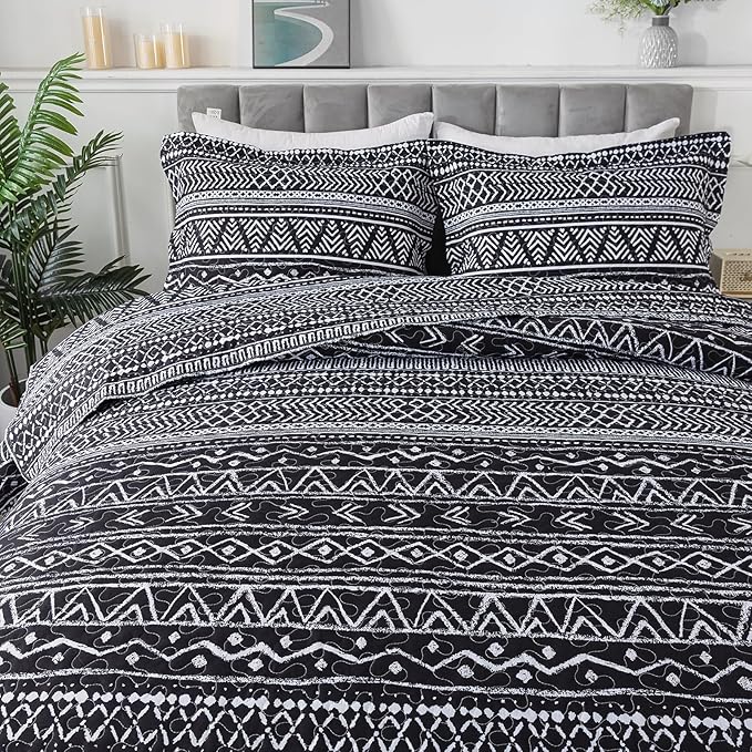 Travan 3-Piece Queen Quilt Set Striped Pattern Microfiber Soft Lightweight Bedding Set with Shams for All Season, Black Strips, Queen Size