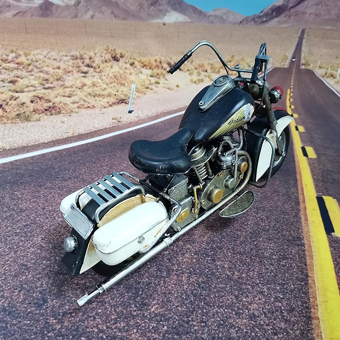 Collectible Vehicles Vintage Motorcycle Model Decoration Iron Motorcycle Miniature Sculpture for Table Book Shelf Decor Gift