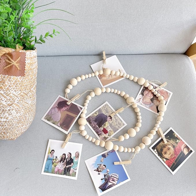 4 Feet Hanging Photo Display with Clips Boho Decor Wooden Bead Garland Birthday Photo Display Holder Frame Decoration for Dorms, Classrooms, Bedrooms