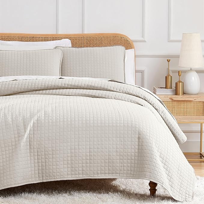 Southshore Fine Living, Inc. Full/Queen Quilt Bedding Set, Microfiber Quilts Queen Size, Coverlet, Stain & Pet Hair Resistant Bedding, Full Size Bedspread with 2 Pillow Shams, Bone