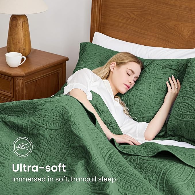 Love's cabin Quilts for Full Bed Olive Green Bedspreads Bedding Set - Lightweight Bedspread Comforter - Coin Pattern Bedding Coverlet for All Season - 3 Pieces (1 Quilt, 2 Pillow Shams)